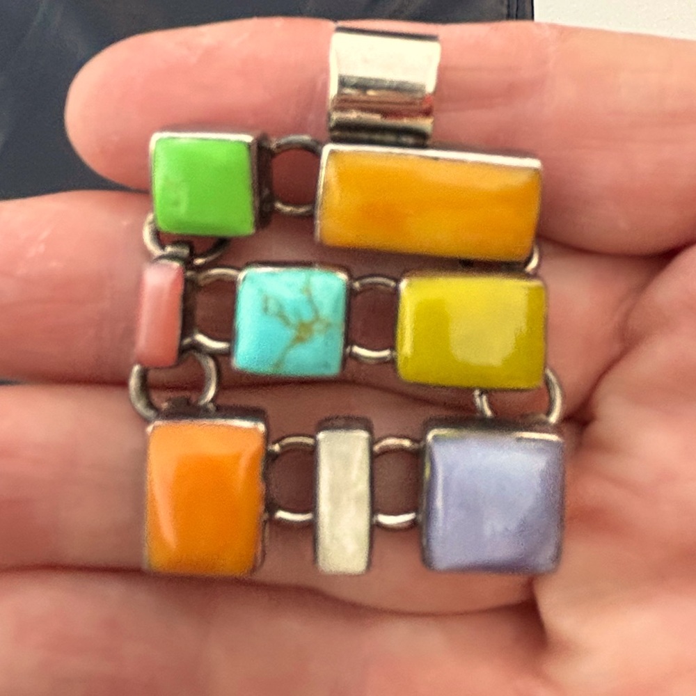 925 Silver pendant. Never worn.
